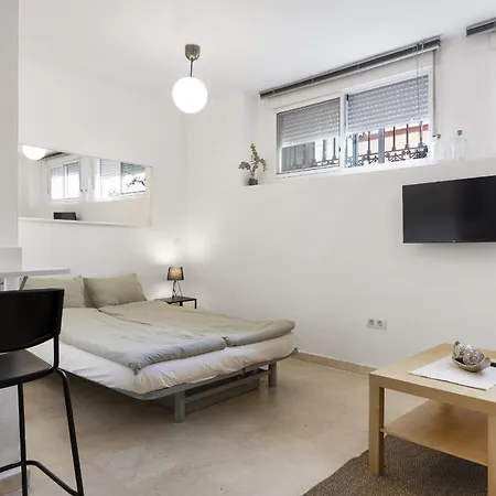 Apartment Cozy In Pasaje Olletas Malaga